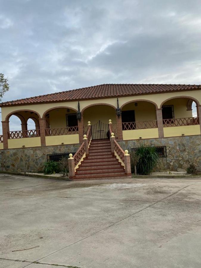 Casa Rural Montes De Trigo 헤레스 데 로스 카바예로스 외부 사진