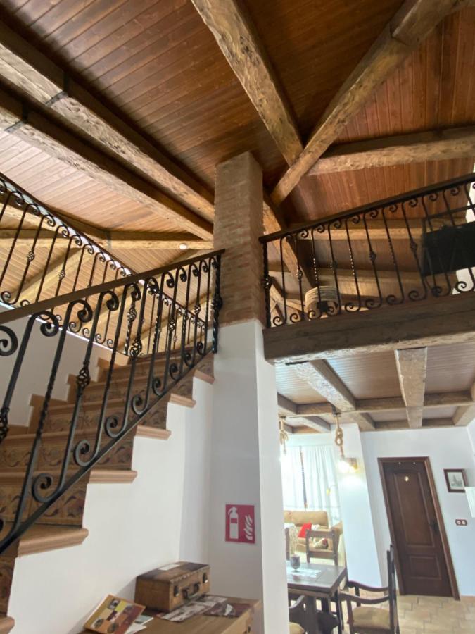 Casa Rural Montes De Trigo 헤레스 데 로스 카바예로스 외부 사진