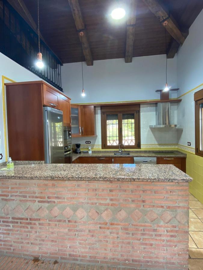 Casa Rural Montes De Trigo 헤레스 데 로스 카바예로스 외부 사진