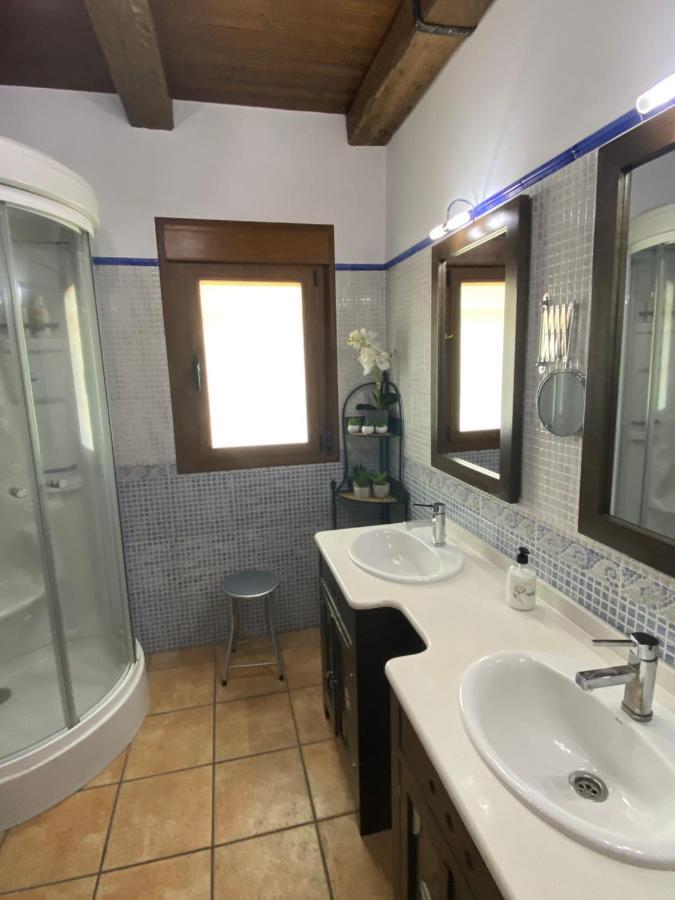 Casa Rural Montes De Trigo 헤레스 데 로스 카바예로스 외부 사진