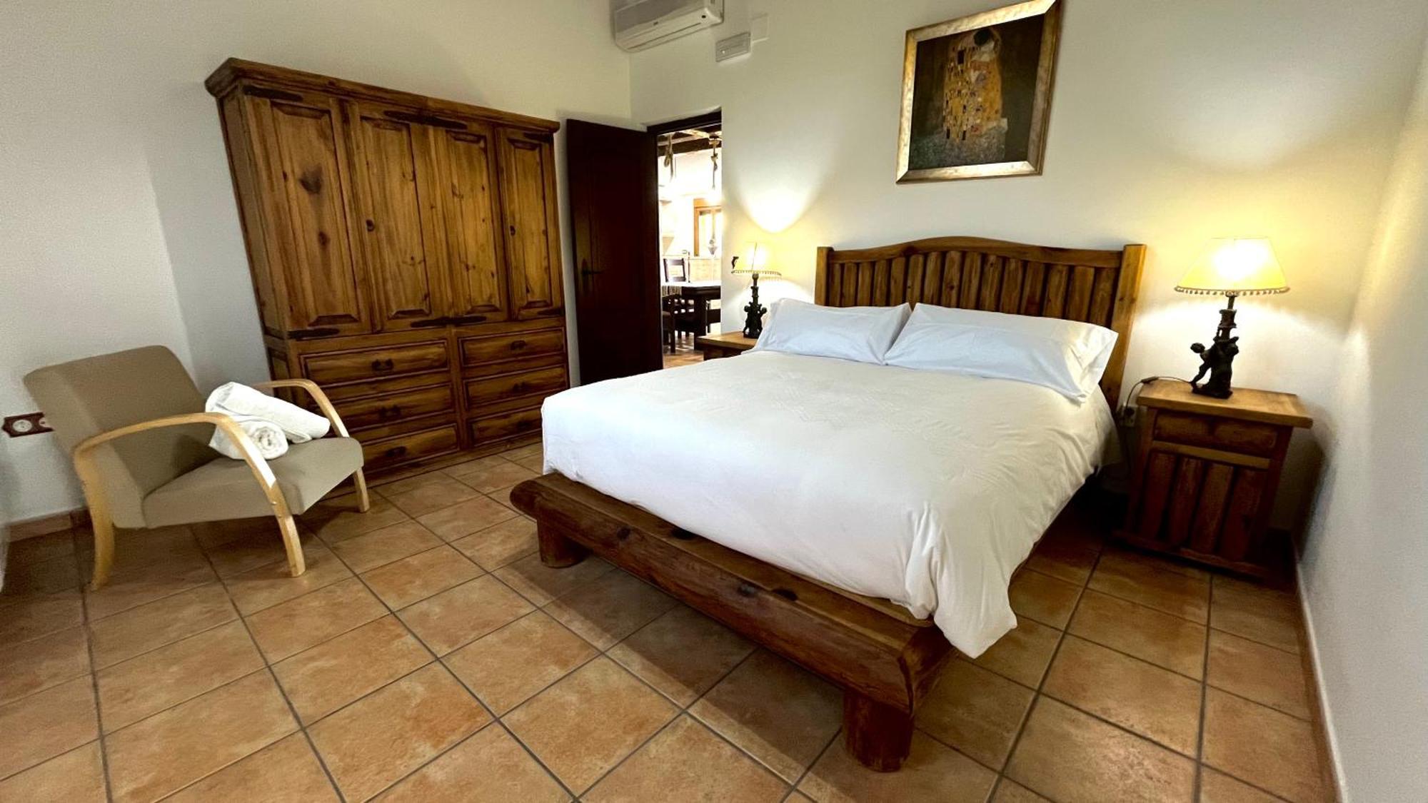 Casa Rural Montes De Trigo 헤레스 데 로스 카바예로스 외부 사진